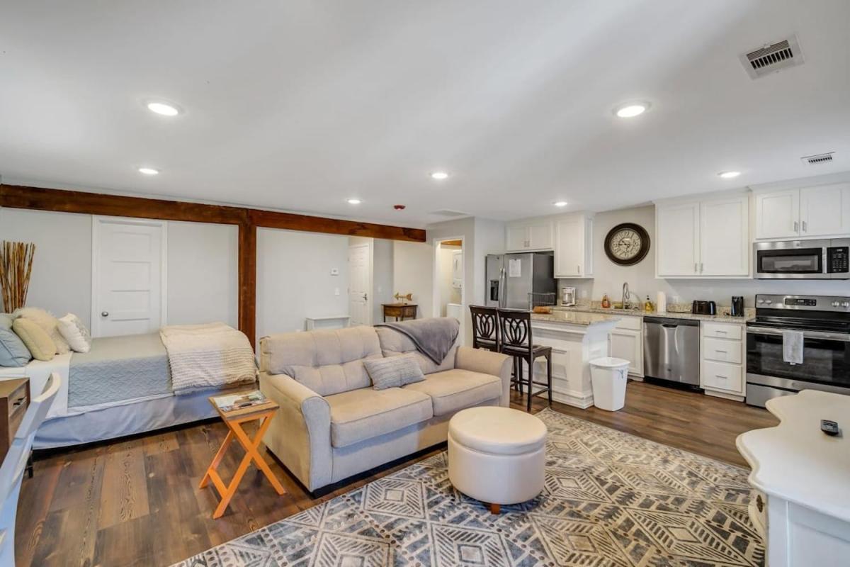 Appartamento Eagle Exec Loft In Downtown Statesboro Esterno foto
